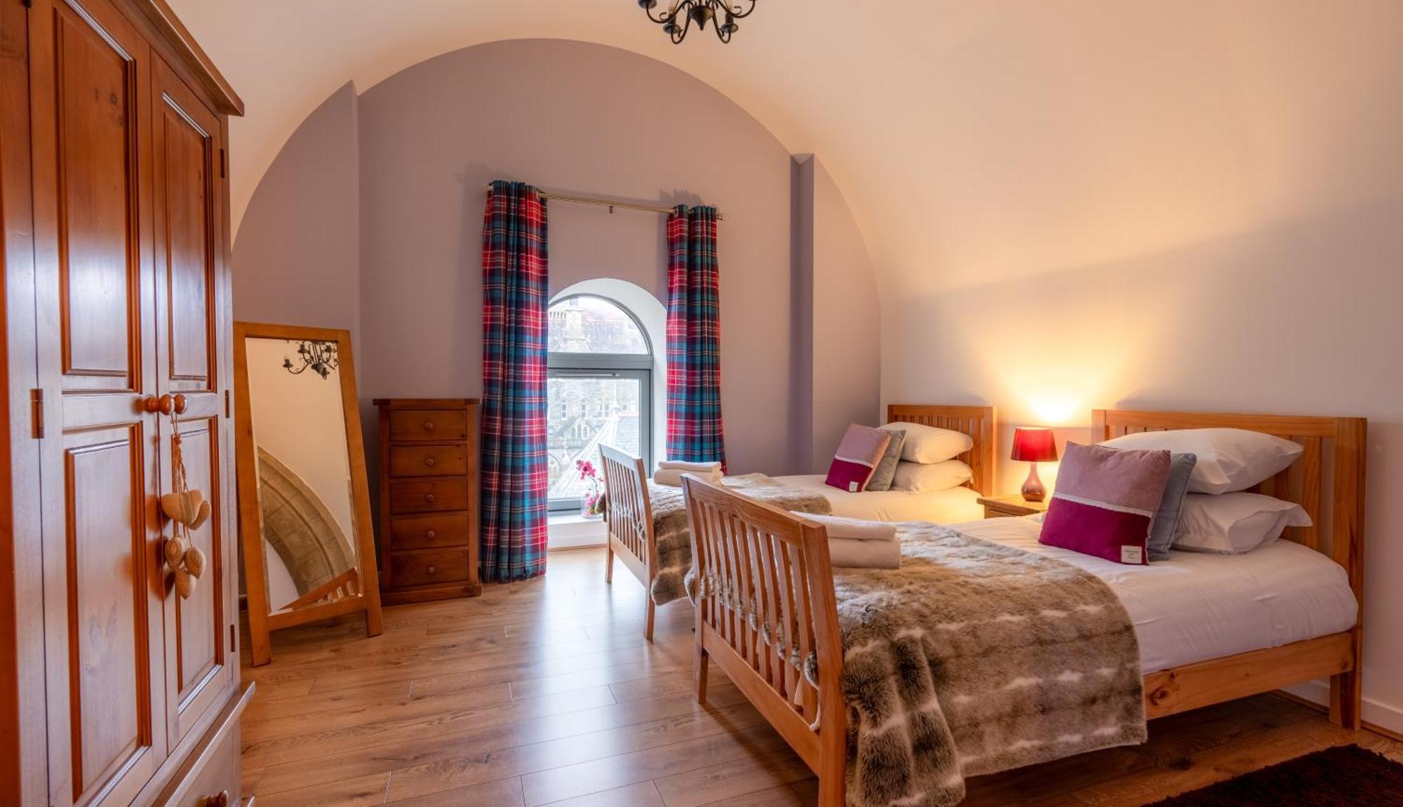 Abbey Church Upper North Aisle Luxury Self Catering 2 Bedroom Apartments Fort Augustus Extérieur photo