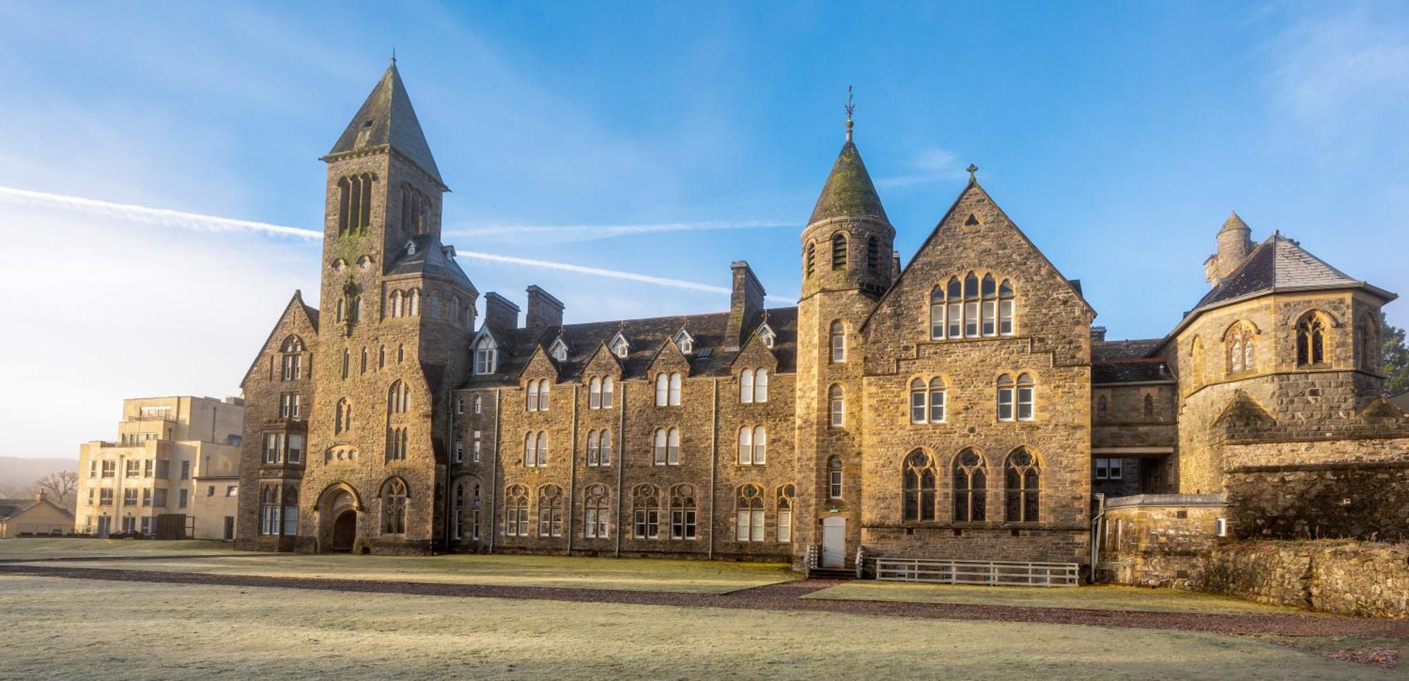 Abbey Church Upper North Aisle Luxury Self Catering 2 Bedroom Apartments Fort Augustus Extérieur photo